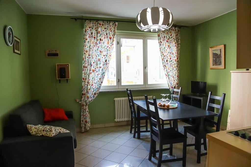 Appartamento Per 4 Persone In Centro Alba Alba  Bagian luar foto